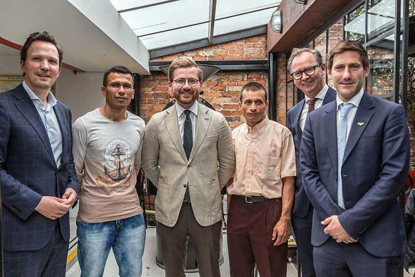 caf&eacute; del futuro brounen rotevatn