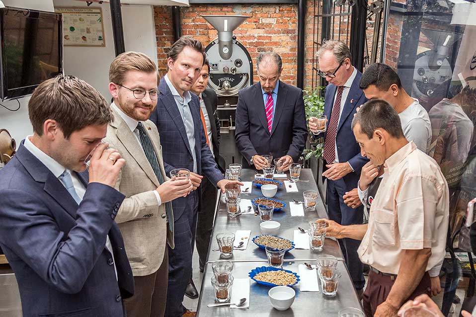 caf&eacute; del futuro brounen