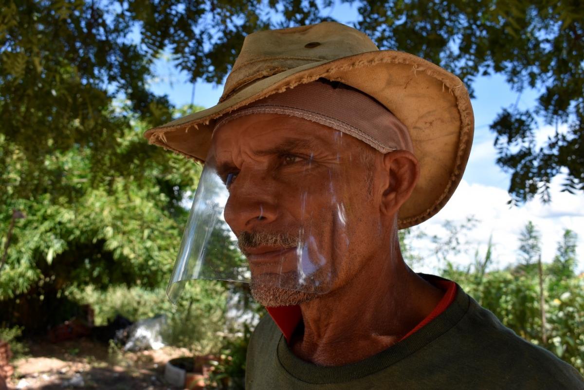 Rodrigues de Souza m&aacute;scara covid