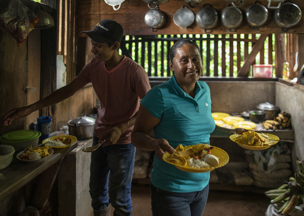 familia castillo rivas productores cacao cocina