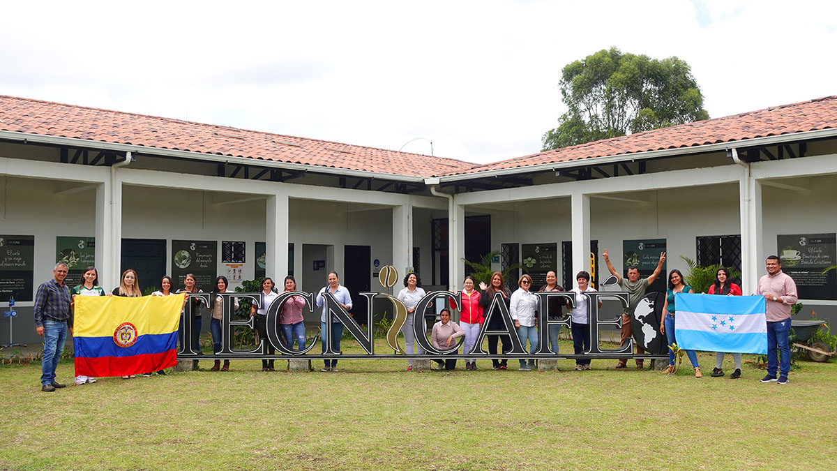 Solidaridad-Honduras-Café-Colombia-Tecnicafe-mujeres-Género-Experiencia-Sostenible-Mejoramiento-Productoras-Cafetaleras-Experiencia.