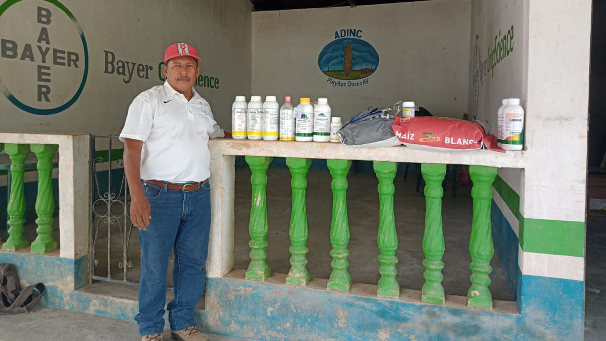 Solidaridad_Guatemala_Eta_Iota_Amilcar_Acuña_Productor_Palmero_Palm_Smallholder_Semillas_Seeds_Resilience_Resiliencia_Asistenica