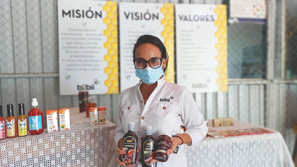 Solidaridad-Aurora-Zeas-Miel-Productora-financiamiento-PlusPlus-Nicaragua