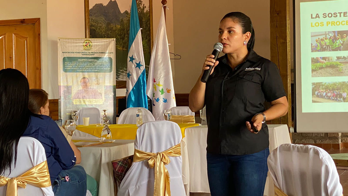Solidaridad-Melissa-Honduras-Café-Ahprocafe