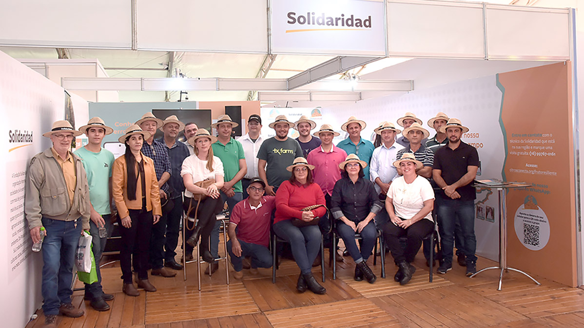 Stand de Solidaridad en Expocitros para promocionar Fruto Resiliente Stand de Solidaridad en Expocitros para promocionar Fruto Resiliente