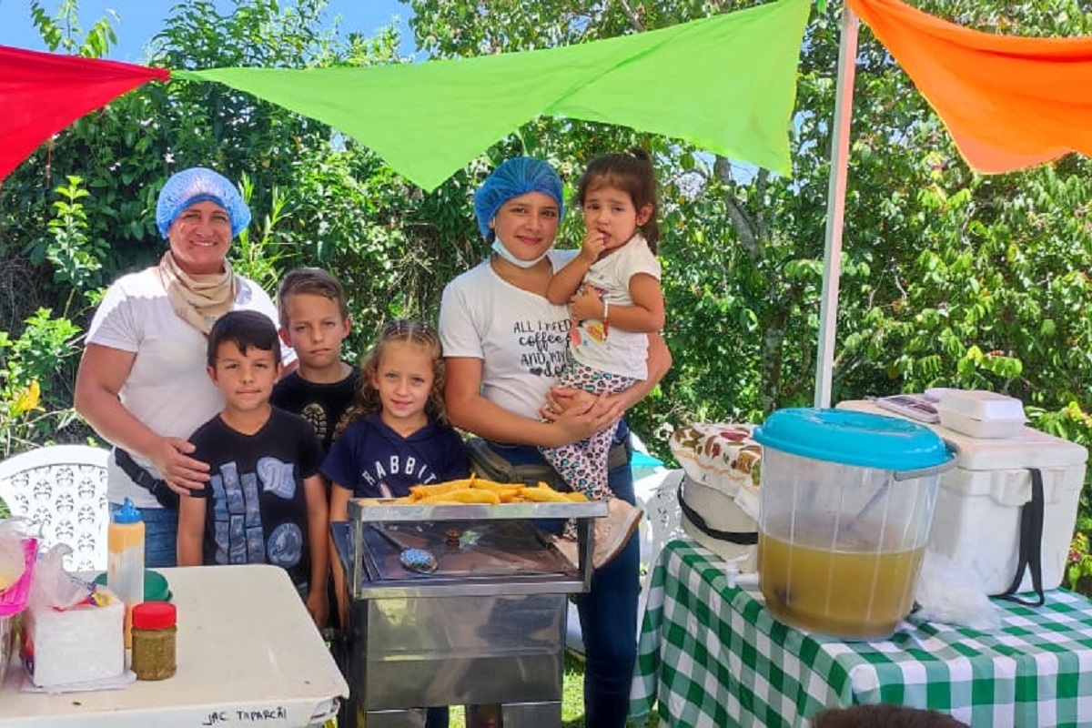 Feria de la Mujer Emprendedora, Belén de Umbría 2 (1) Feria-de-la-Mujer-Emprendedora-Belen-de-Umbria-2