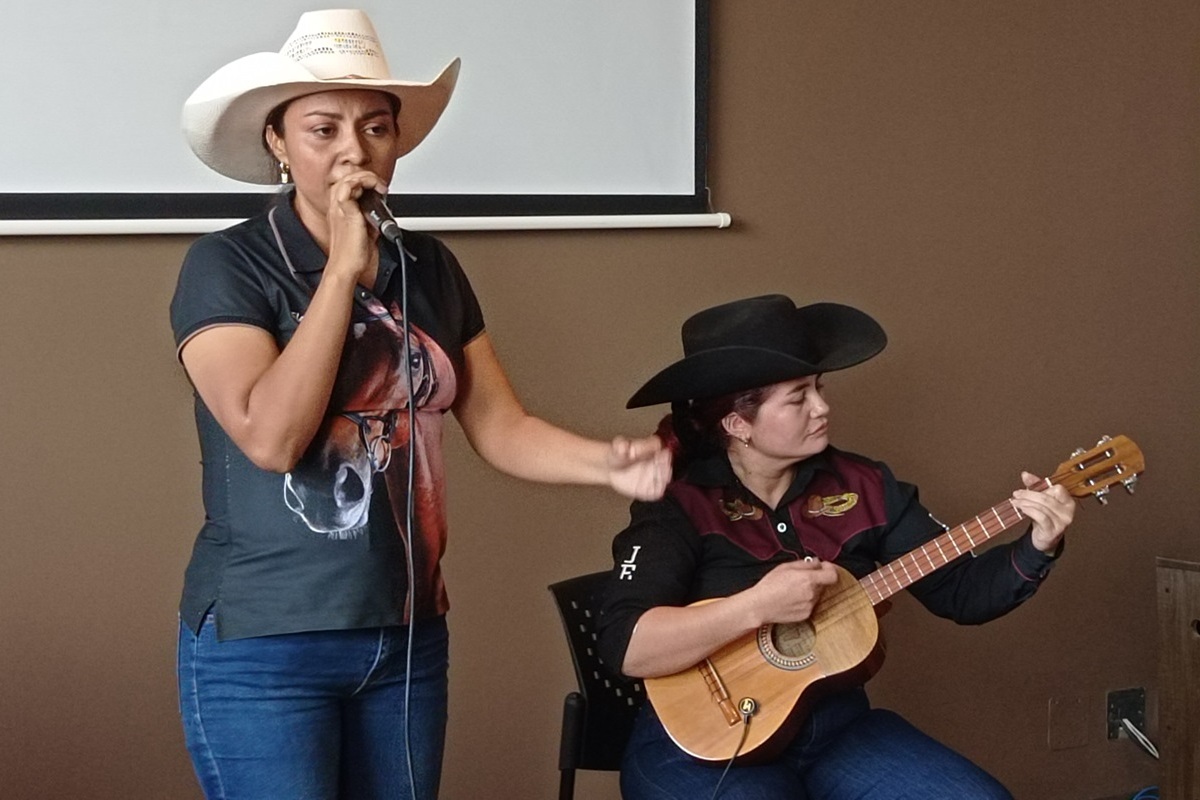 As&iacute; suena la palma 3