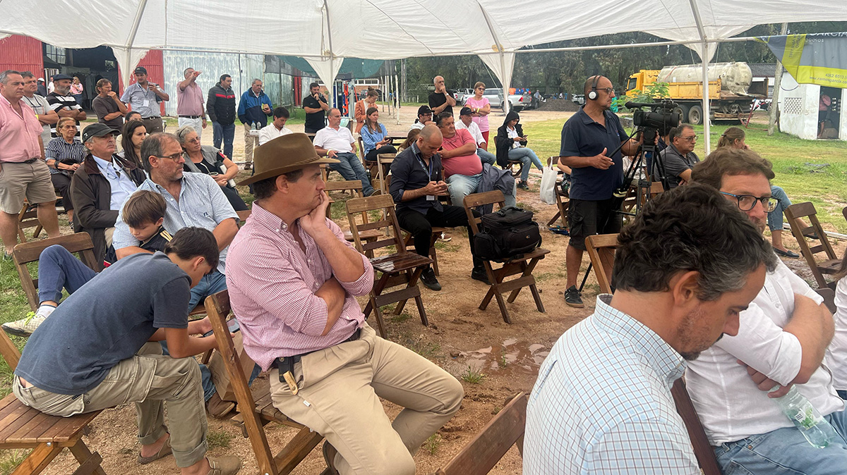 EUDR Uruguay - Expo Durazno público EUDR Uruguay - Expo Durazno público