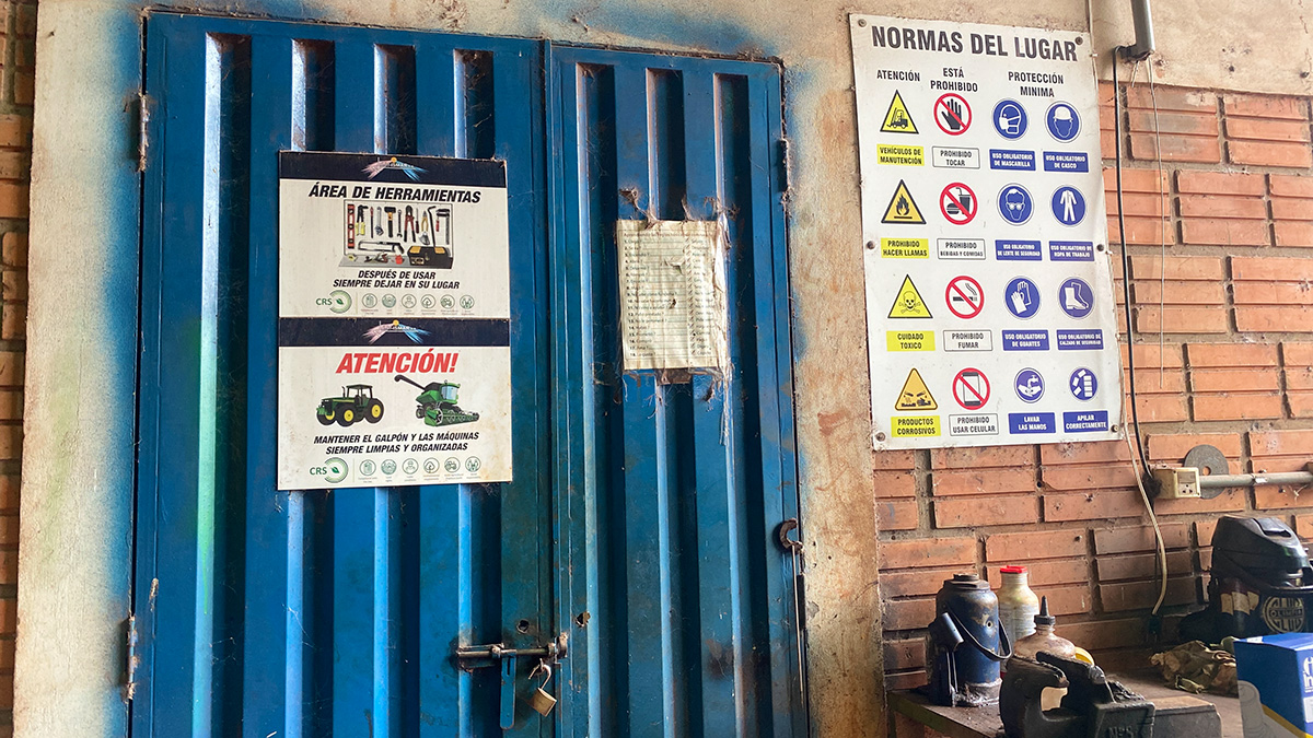 3S-Paraguay-Michael-Davalos-Farm-Signs 3S Paraguay Michael-Davalos Carteleria Seguridad